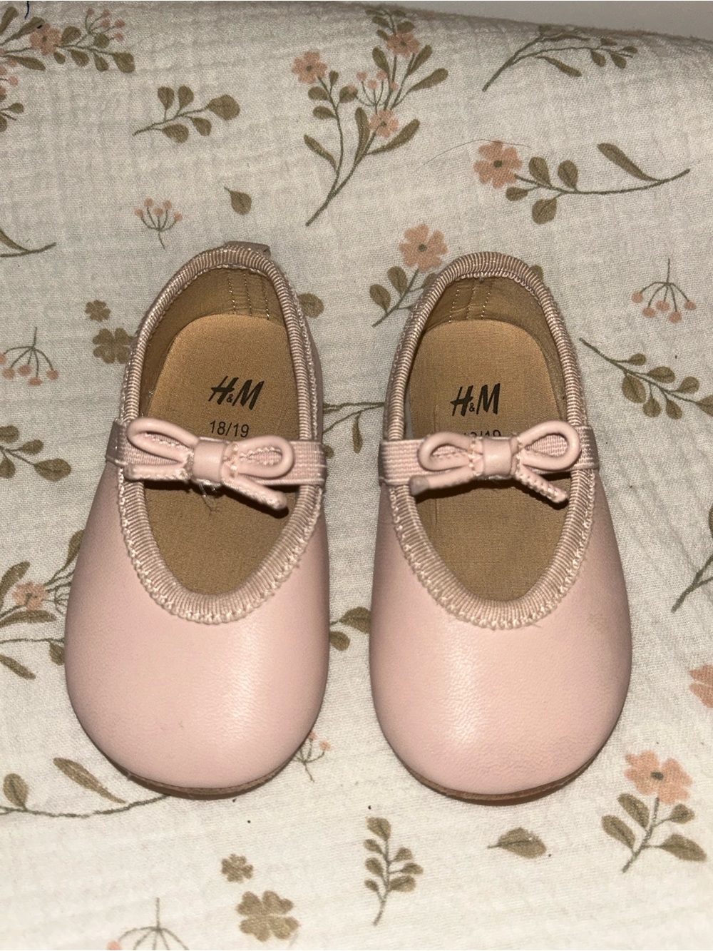 H&M Light Pink Baby Ballet Shoes with Bow